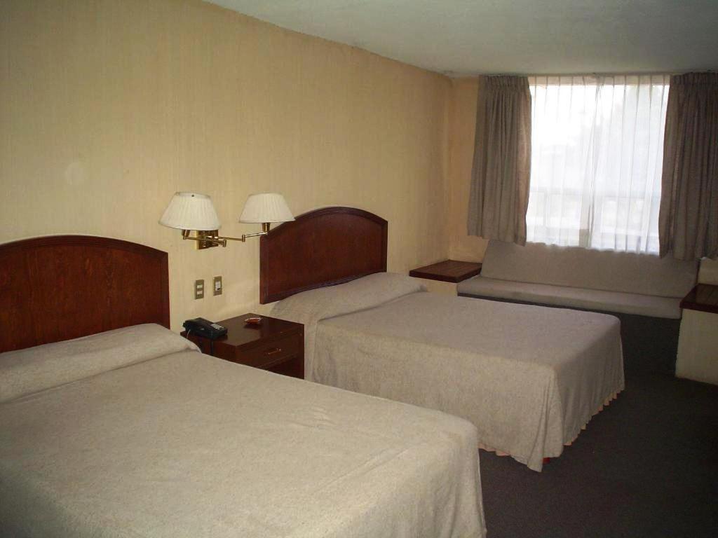 Motel La Fortuna Fresnillo Quarto foto